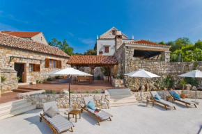 Villa Kate -with private pool and BBQ